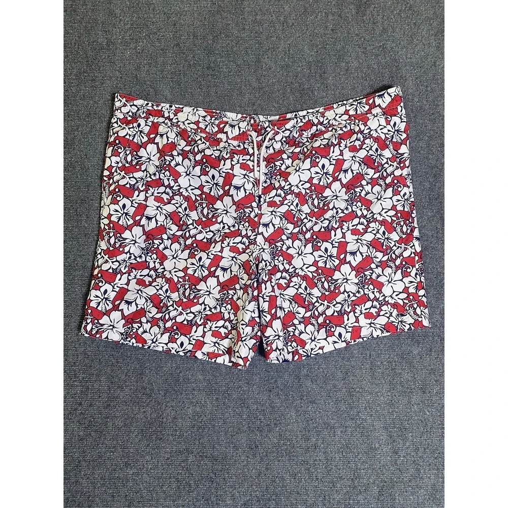 Vineyard Vines Men's XL Red/White/Blue Floral Whale Swim Trunks Lined